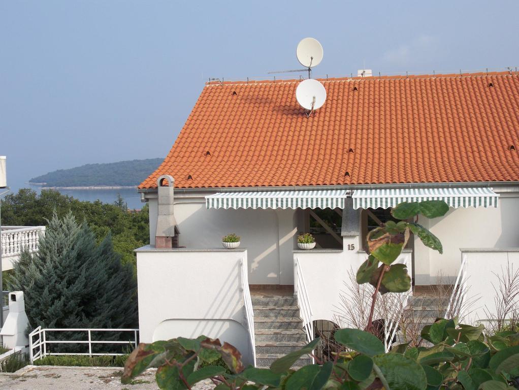 Thorina Apartments Njivice Exterior photo